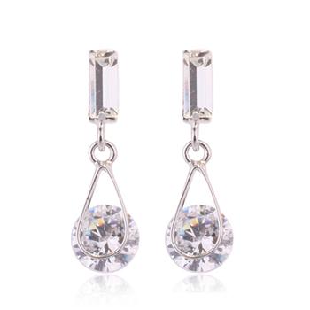 Ausrian crystal earring 882000
