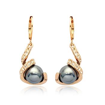 Fashion pearl earring 82755