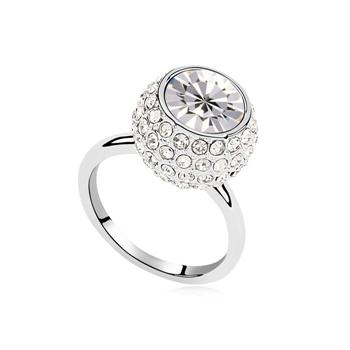 Fashion Austrian crystal ring