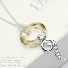 Austria crystal &amp; 925 silver pendant(no chain)