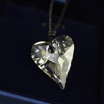 Austria crystal &amp; silver pendant(inc...