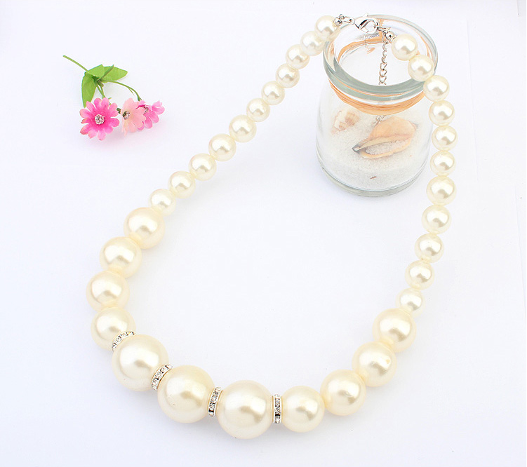 pearl necklace 583