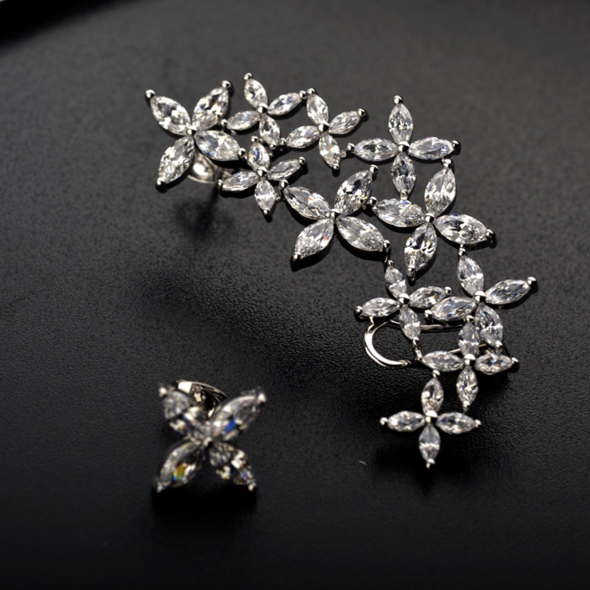 zircon earring 125759