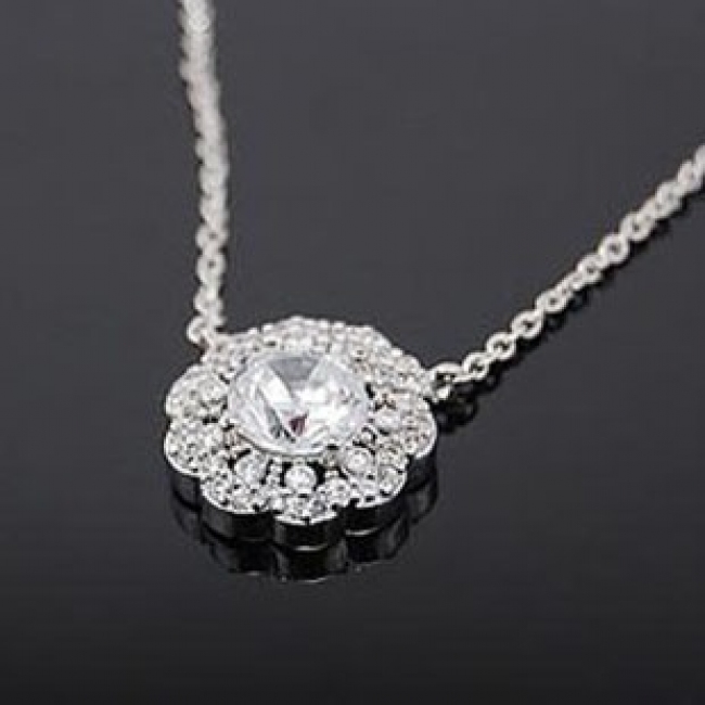 Popular Korean style zircon necklace