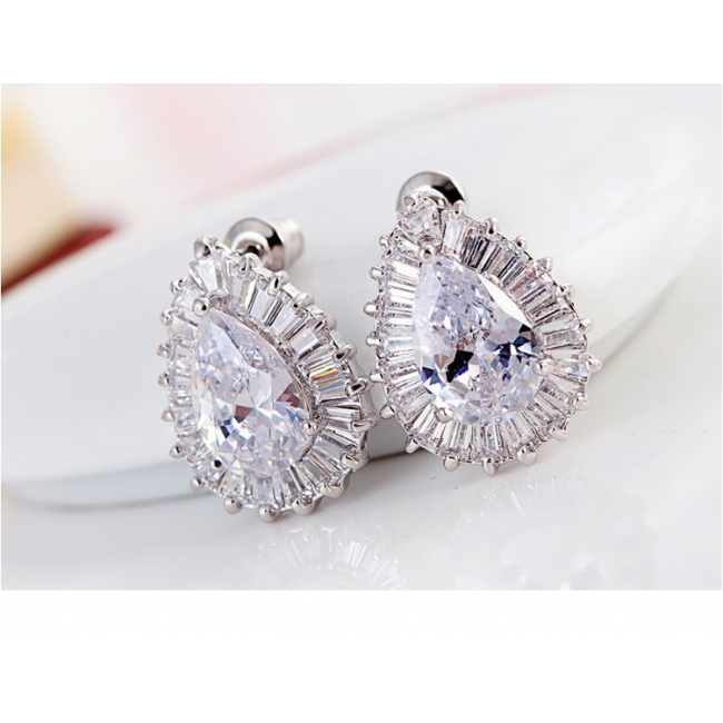 Popular zircon earring 1834158