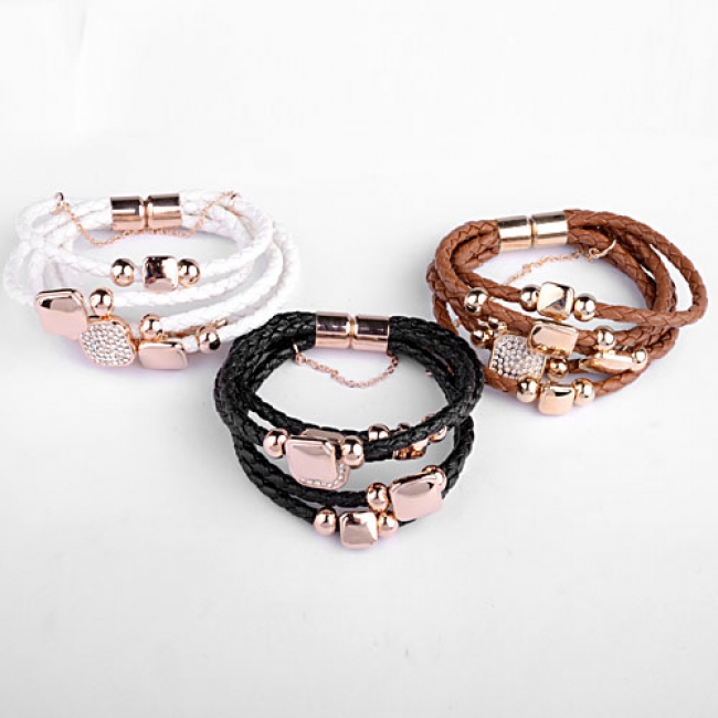 Popular leather bracelet NH00286