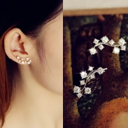 zircon earring 849200