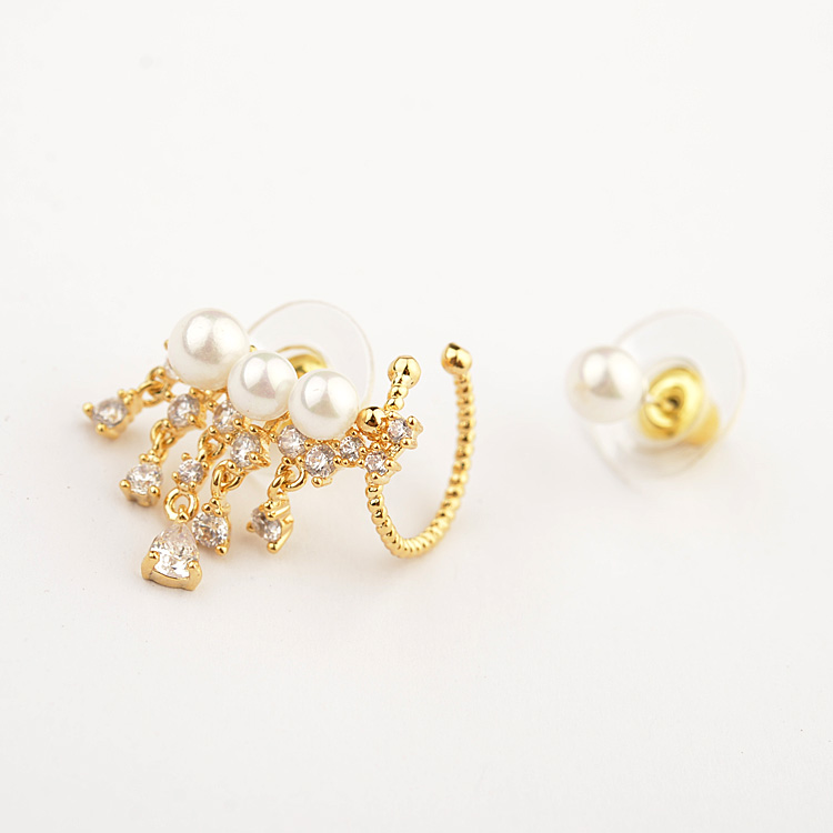 gold earring 849200