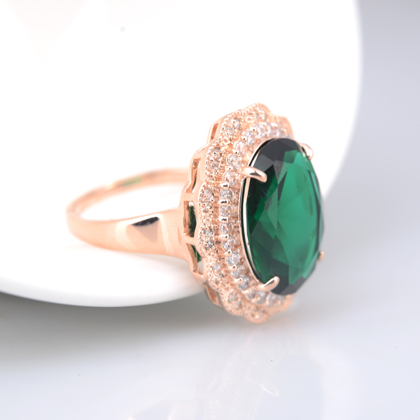 luxury green diamond ring  115418