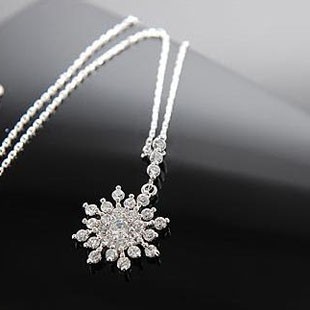 Popular Korean style snow necklace 18176...