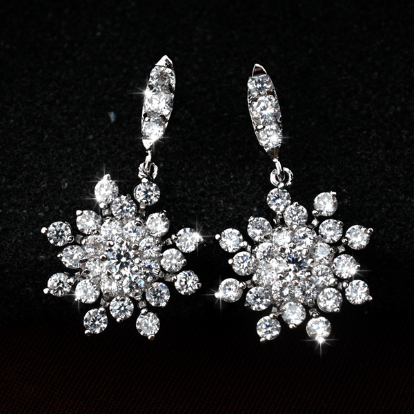 Popular zircon earring 1858726