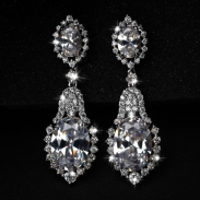 Popula zircon earring E80086