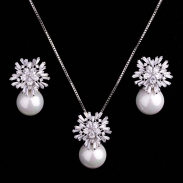Popular Korean style diamond and pearl set