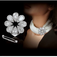 flower zircon brooch 160139